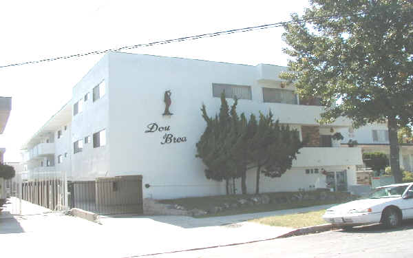 Dou Brea in Inglewood, CA - Building Photo