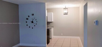 711 NE 2nd Ave in Fort Lauderdale, FL - Building Photo - Building Photo