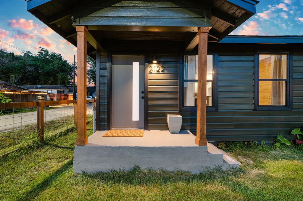 2122 Chew St in Houston, TX - Building Photo