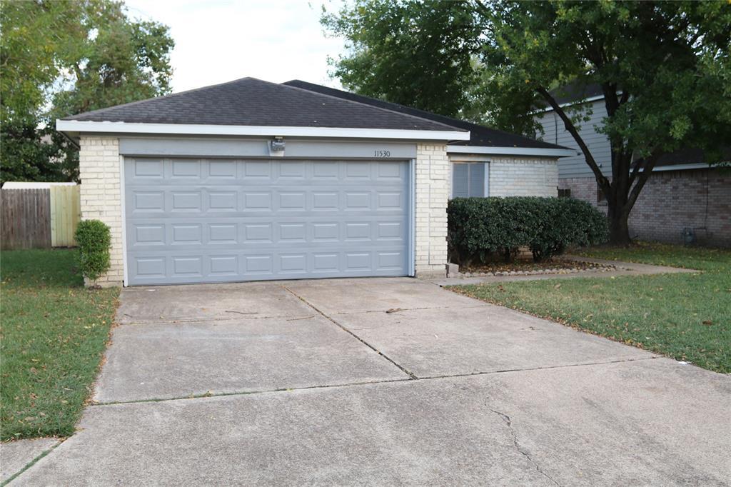 11530 Ridge Run Dr in Houston, TX - Building Photo