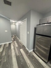 8220 Crestview Dr in Houston, TX - Foto de edificio - Building Photo