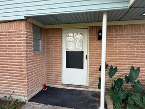 11831 FM1764 in Santa Fe, TX - Foto de edificio - Building Photo