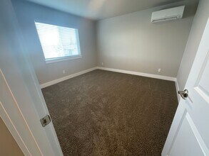 849 Crystal Ct in Roseburg, OR - Building Photo - Building Photo