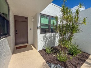 609 Bayport Wy in Longboat Key, FL - Building Photo - Building Photo