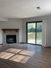 8704 NW 82 Terrace in Kansas City, MO - Building Photo - Building Photo