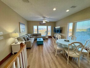 4202 US-98 in Mexico Beach, FL - Building Photo - Building Photo