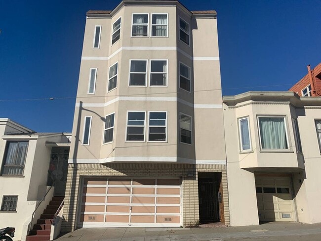 1120 Judah St, Unit #2, Unit #2