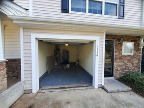 1928 Raj Dr in Durham, NC - Building Photo - Building Photo