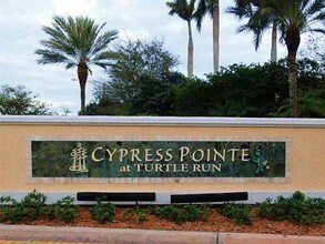 6758 W Sample Rd in Coral Springs, FL - Building Photo - Building Photo