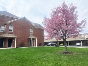 Amberley at Blue Bell in Blue Bell, PA - Foto de edificio - Building Photo