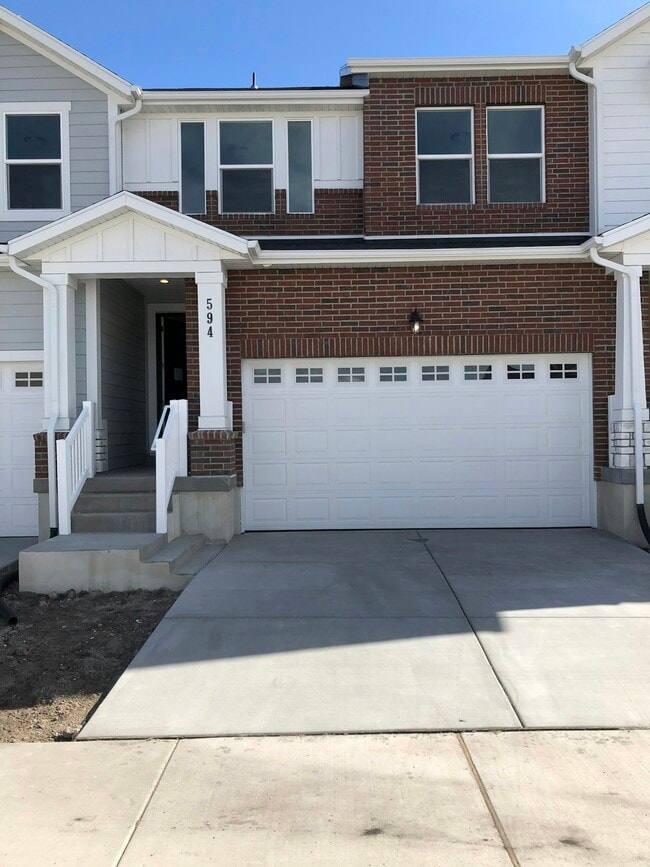 192 W Silver Springs Dr in Vineyard, UT - Building Photo - Building Photo