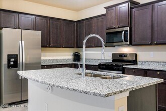 572 Coastline Wy in St. Augustine, FL - Building Photo - Building Photo
