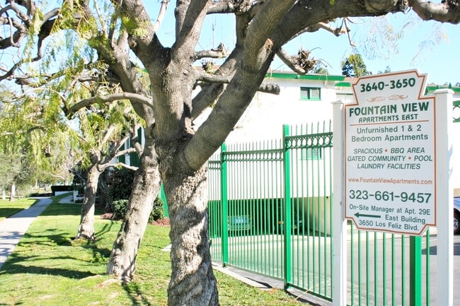 Fountain View Apartments in Los Angeles, CA - Building Photo - Building Photo