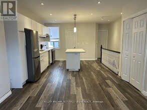 735-735 Dupont St in Toronto, ON - Building Photo - Building Photo