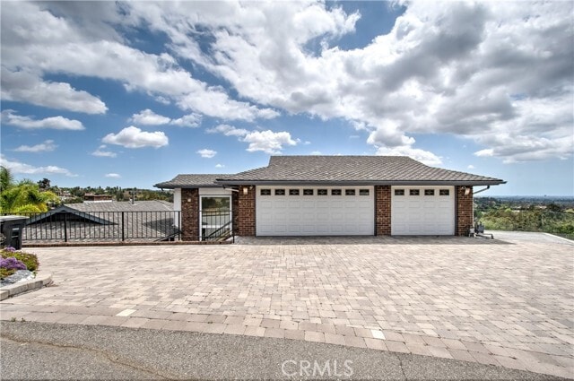 property at 1658 N Hunters Way