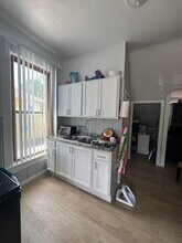 1337 Prospect St, Unit 3 in Indianapolis, IN - Building Photo - Building Photo