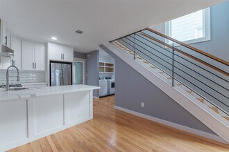 1459 Munger St in Houston, TX - Building Photo - Building Photo