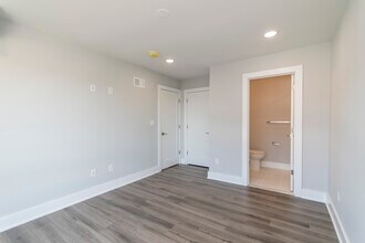 2532 Amber St, Unit A in Philadelphia, PA - Building Photo - Building Photo