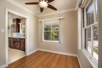 1032 Carol Dr in West Hollywood, CA - Building Photo - Building Photo