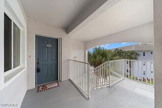 7815 Regal Heron Cir in Naples, FL - Building Photo - Building Photo