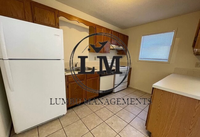 property at 1508 Oakshire Ct