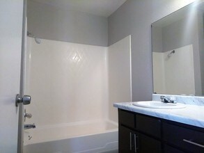 1150 Pine St, Unit 5 in Oroville, CA - Building Photo - Building Photo