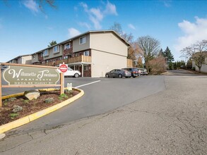 Willamette Townhouse in Portland, OR - Foto de edificio - Building Photo