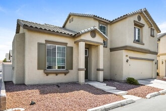 8423 Belmont Valley St in Las Vegas, NV - Building Photo - Building Photo