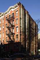 46 E 1st St in New York, NY - Building Photo