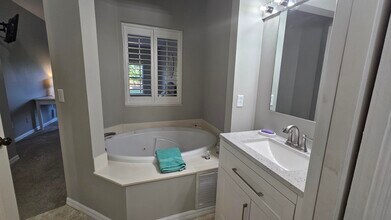 10041 Perfect Dr in Port St. Lucie, FL - Building Photo - Building Photo