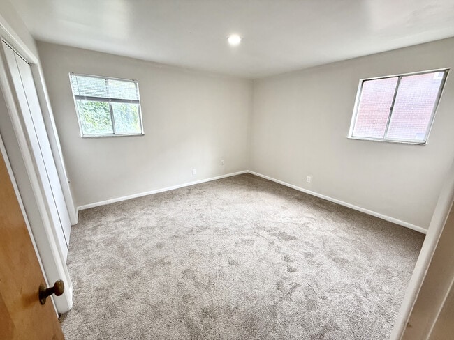 775-779 Chestnut Ridge Rd in Morgantown, WV - Foto de edificio - Building Photo