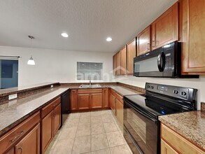 7314 Tangle Bend Dr in Gibsonton, FL - Building Photo - Building Photo