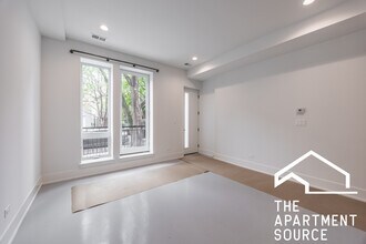1814 W Thomas St in Chicago, IL - Building Photo - Building Photo