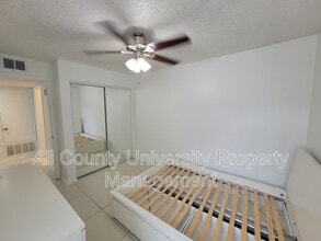 2601 SW Archer Rd in Gainesville, FL - Building Photo - Building Photo