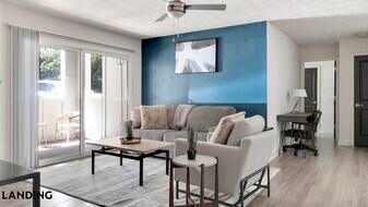 2745 Holcomb Bridge Rd, Unit 1125 in Alpharetta, GA - Building Photo