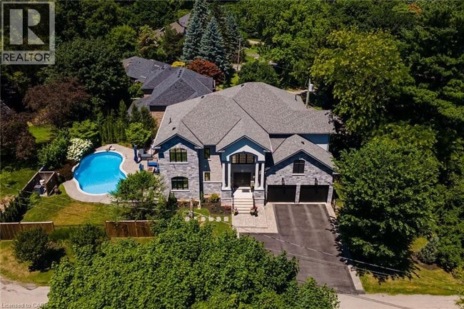 property at 175 Oakhill Pl
