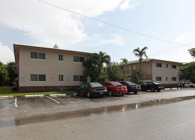 811 SE 16th St in Fort Lauderdale, FL - Building Photo - Building Photo