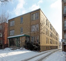 SURF in Toronto, ON - Building Photo