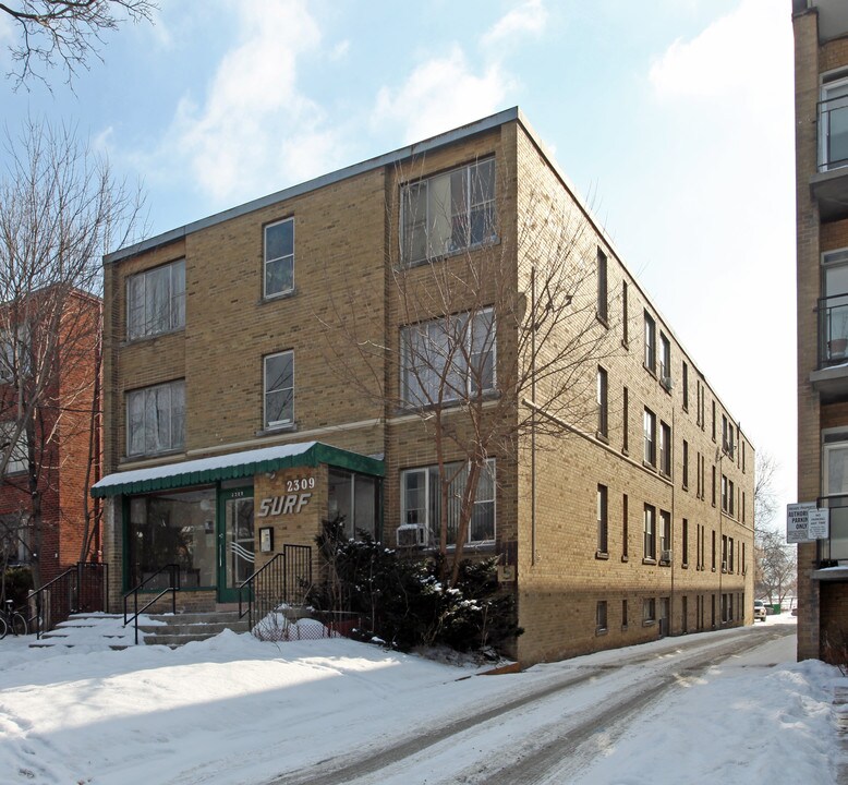 SURF in Toronto, ON - Building Photo