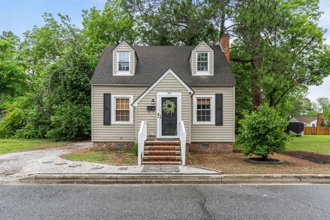 property at 102 E 9th St