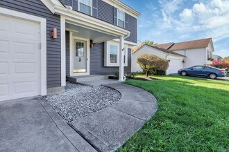5399 Thornburg Ct in Columbus, OH - Building Photo - Building Photo