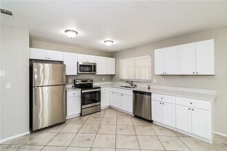 5142 Escalante Dr in North Port, FL - Building Photo - Building Photo