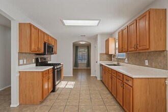 108 David Dr in Hutto, TX - Building Photo - Building Photo