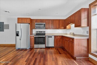 432 Broadway in Saratoga Springs, NY - Building Photo - Building Photo