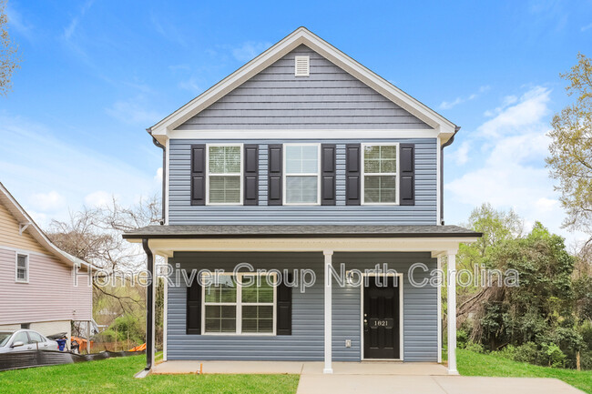 1821 N Dunleith Ave