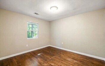 2263 Nivelle Dr in Decatur, GA - Building Photo - Building Photo