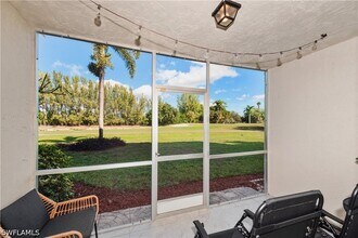 501 Forest Lakes Blvd in Naples, FL - Building Photo - Building Photo