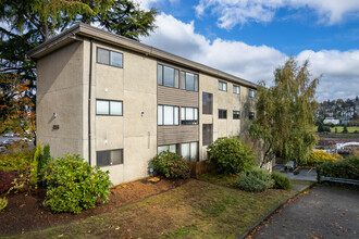 Holly Terrace in Seattle, WA - Building Photo - Building Photo