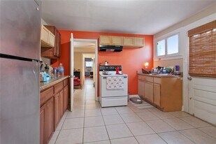 4224 Walmsley Ave, Unit Apt B in New Orleans, LA - Building Photo