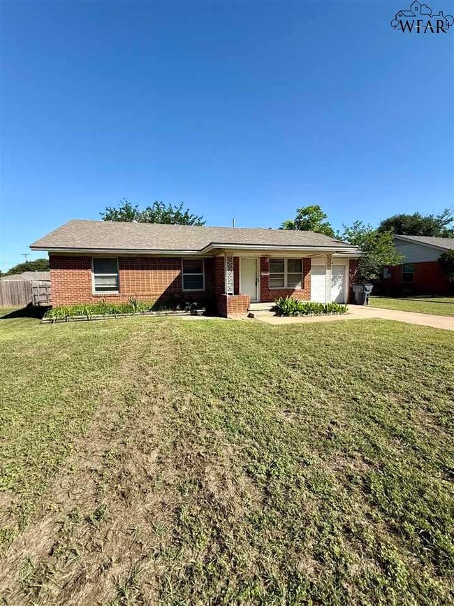 property at 4814 Earl St